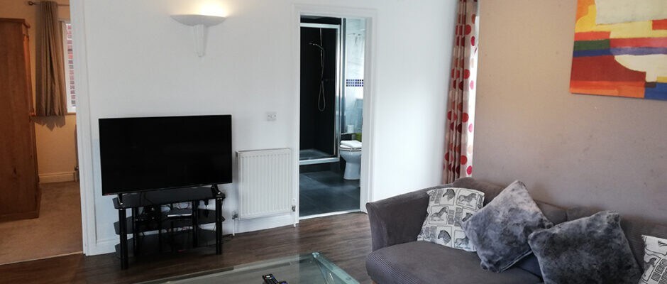 Mill Lane Refurbished 2 Bedroom Apartment