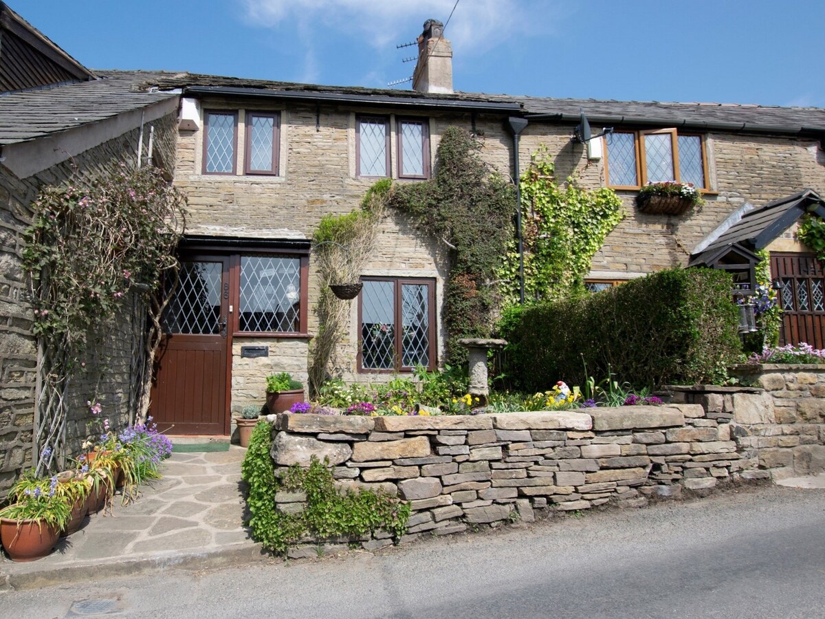 2 Bed in New Mills  (75029)