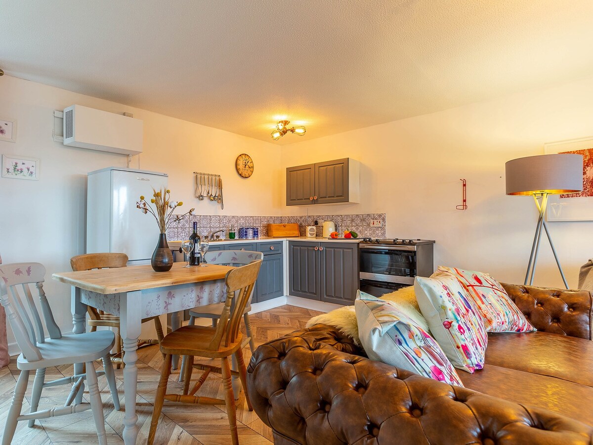 2 Bed in South Molton  (78302)