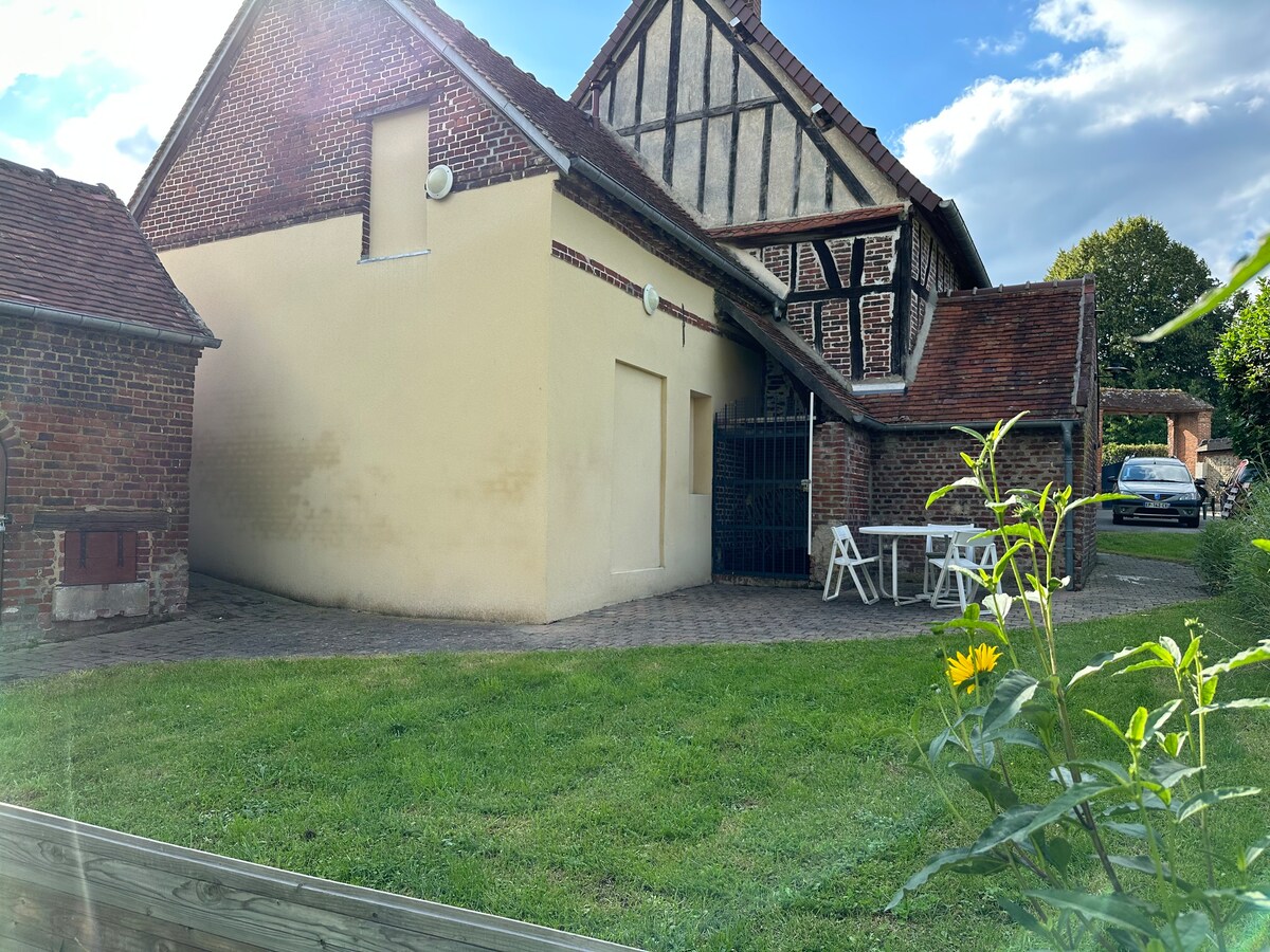 bed and breakfast in the countryside near Beauvais