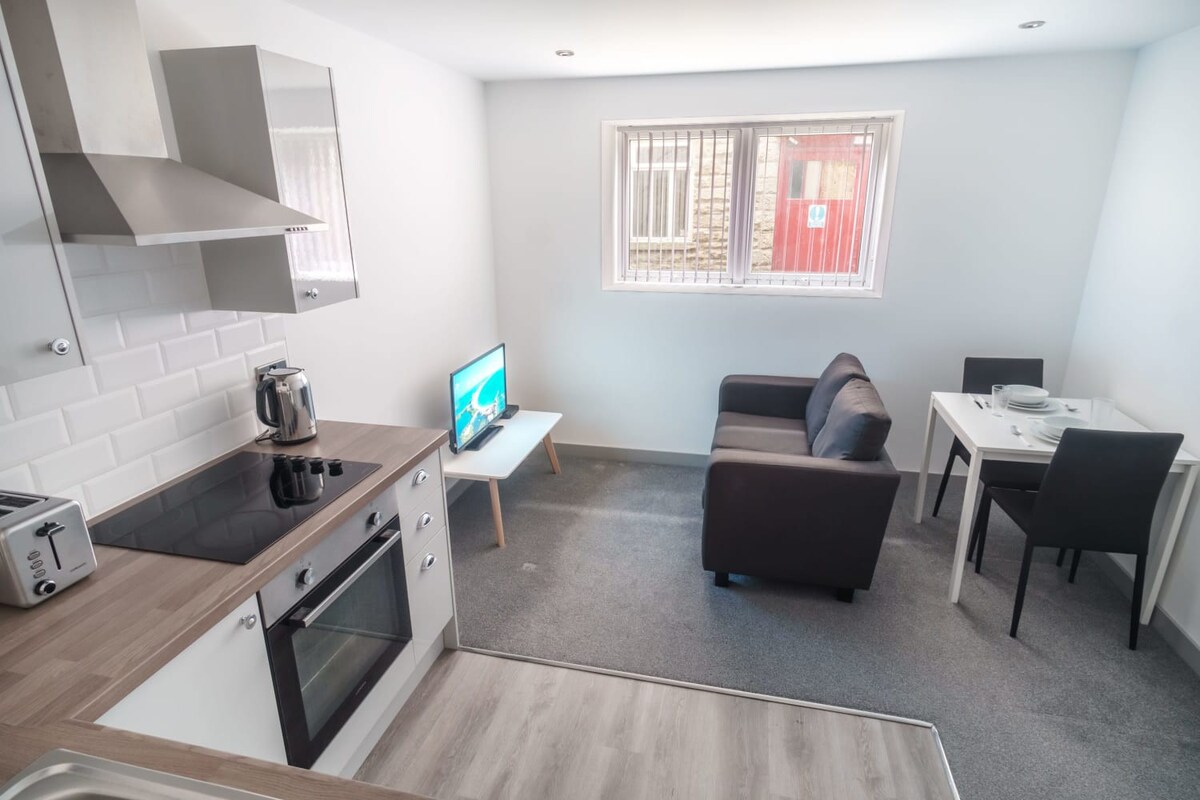 Cosy 1 Bed Apartment in Central Blackburn