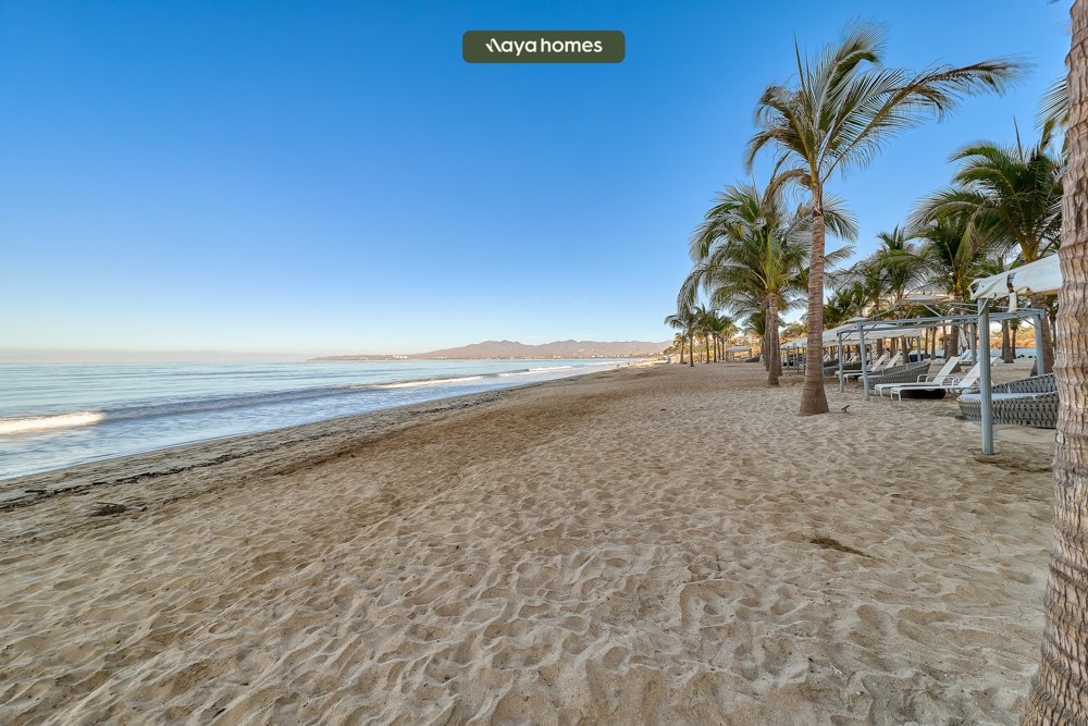 Oceanfront 3BR Condo - Beachclub - Balcony - View