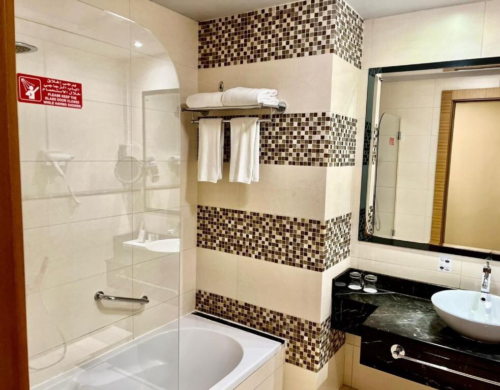 Superior Room Near Al Majaaz Island Sharjah