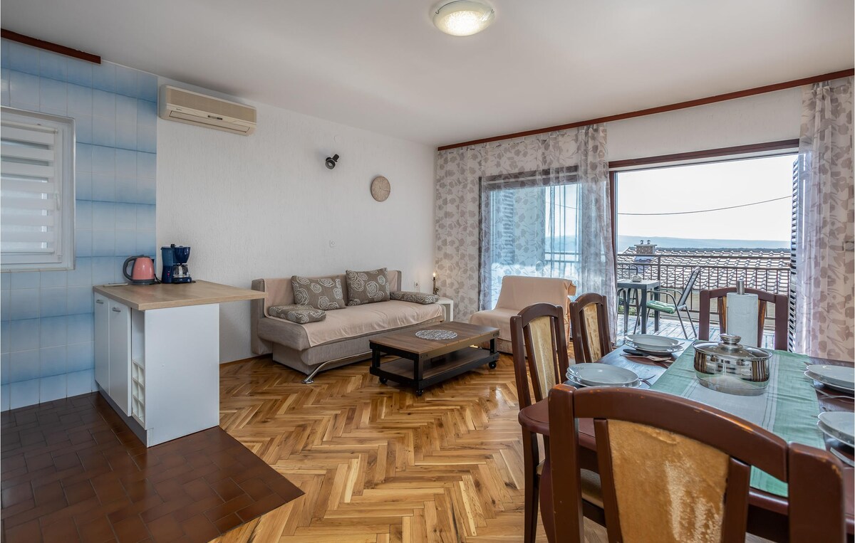 Lovely apartment in Crikvenica with Wi-Fi