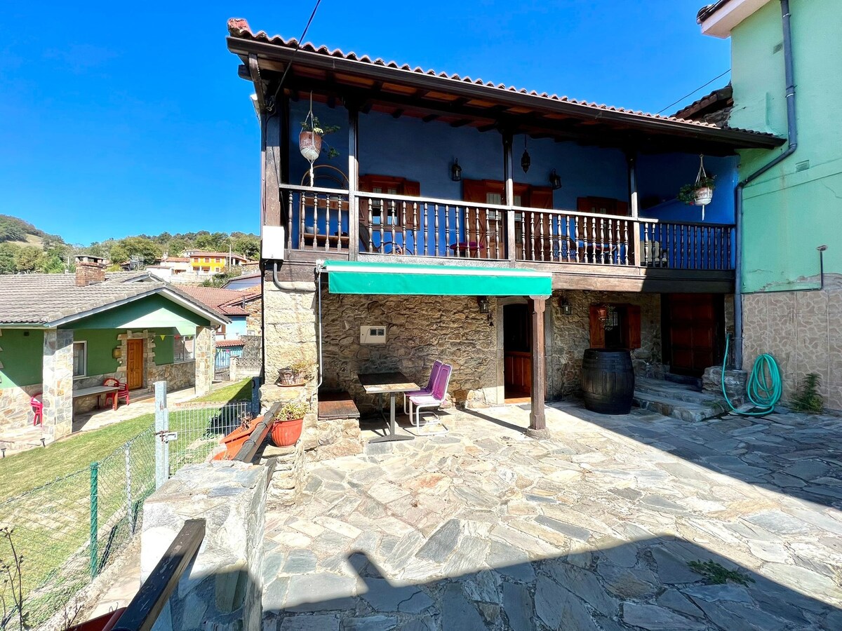 Casa 2 dormitorios, chimenea, jardin,vista montaña