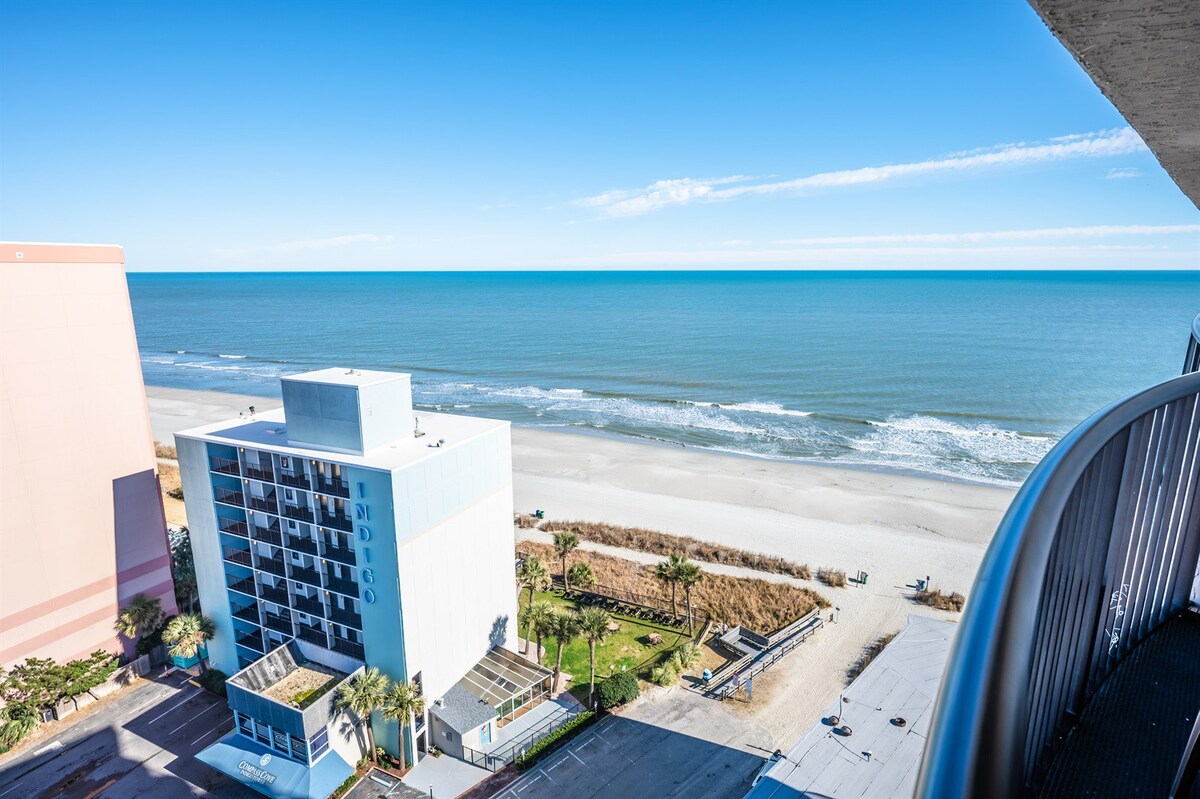 Newly Remodeled 15th-Floor Amazing Oceanview Suite