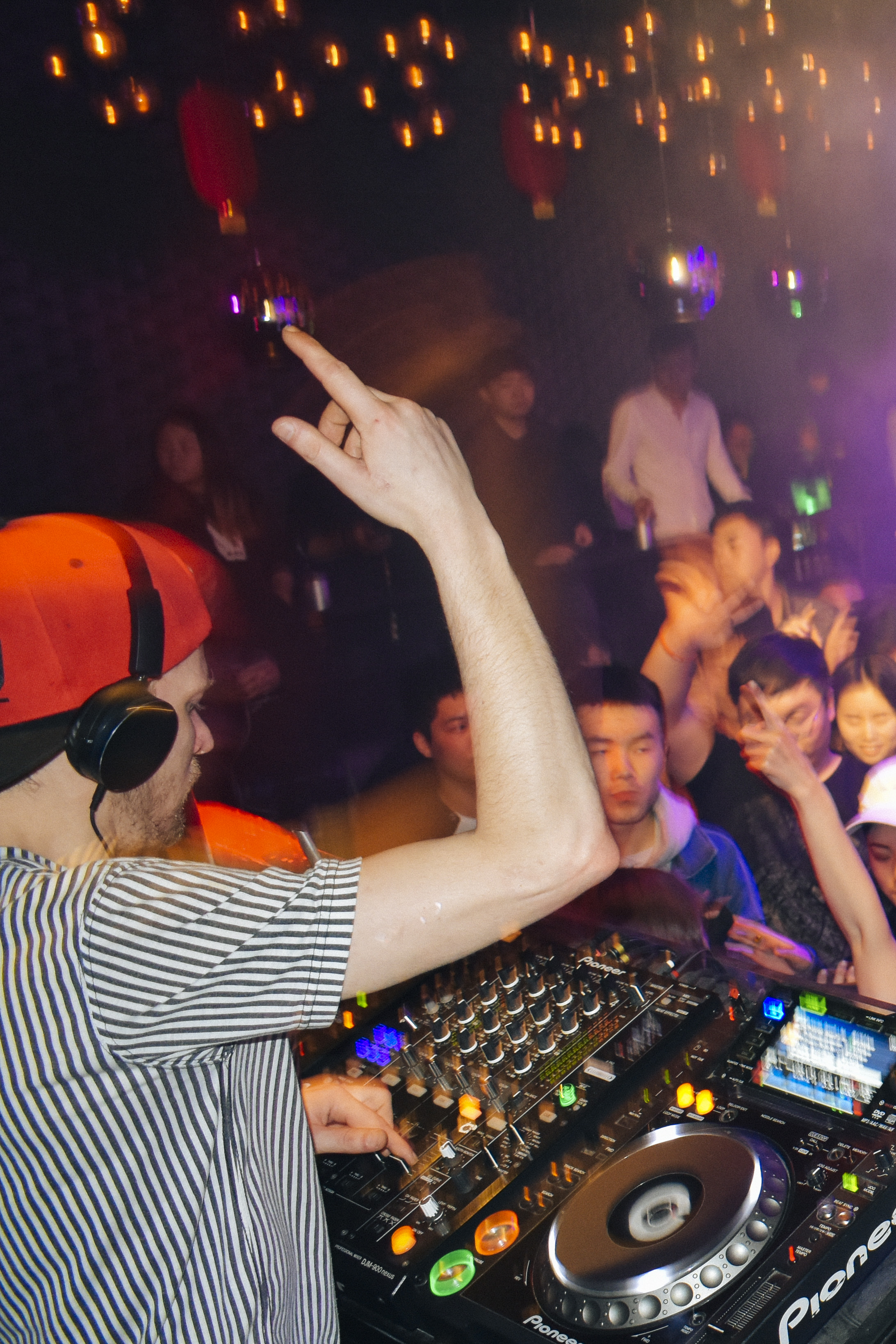 成都pubcrawl--成都本地夜生活探索体验