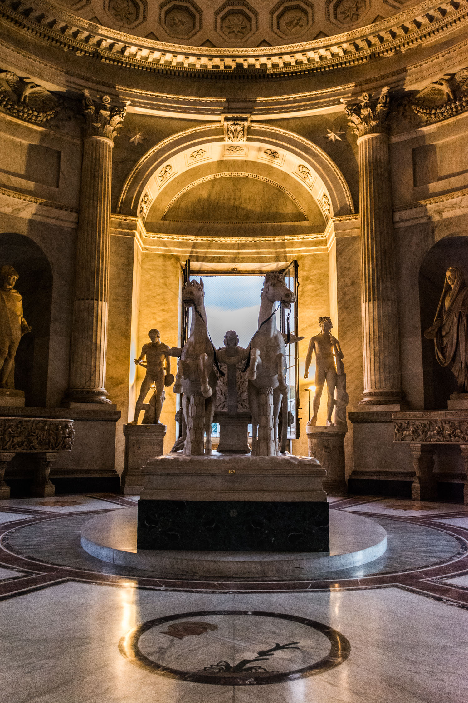 夜间游览梵蒂冈:博物馆和西斯廷教堂