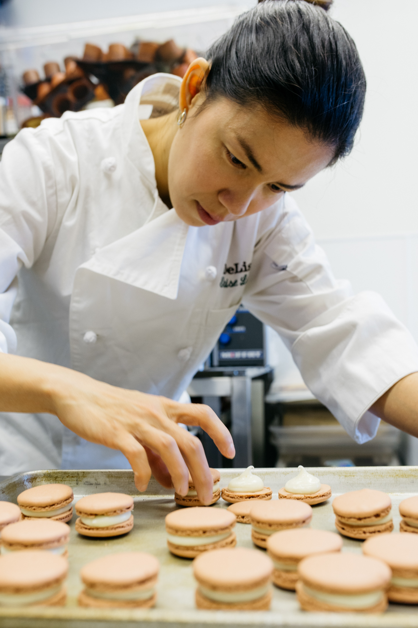 the magic of macarons by a pastry chef