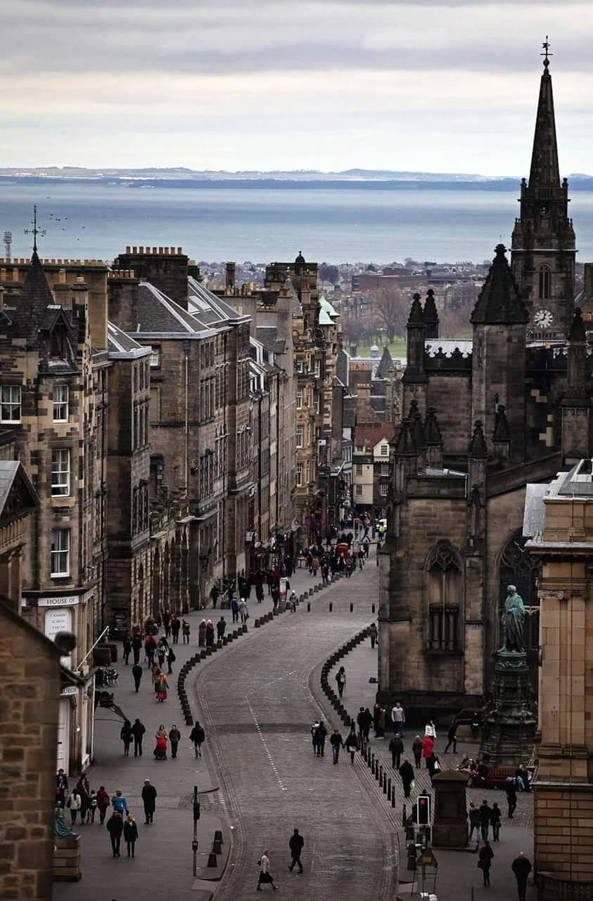 皇家一英里和老城区漫步之旅 - airbnb