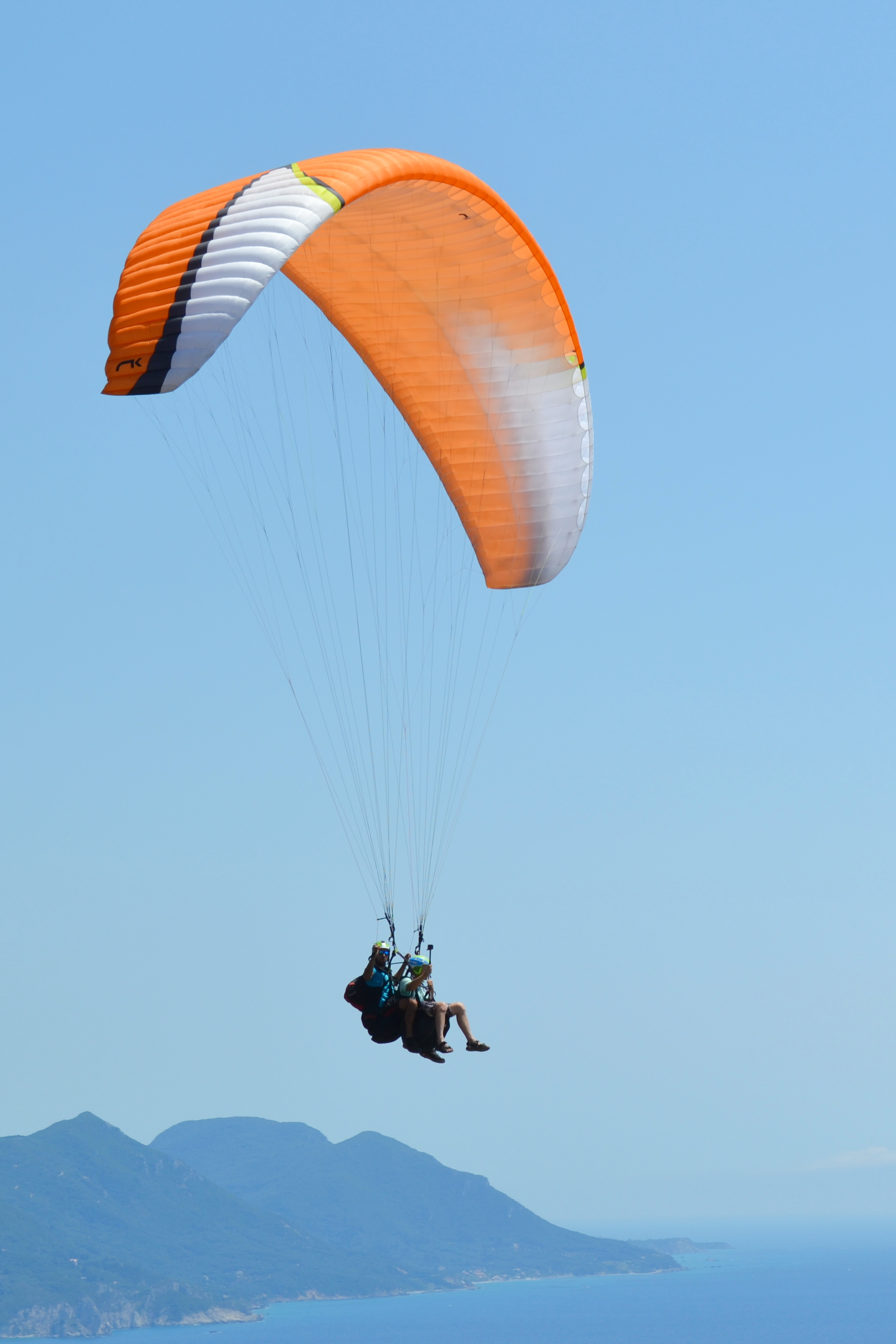 科孚岛双人滑翔伞体验